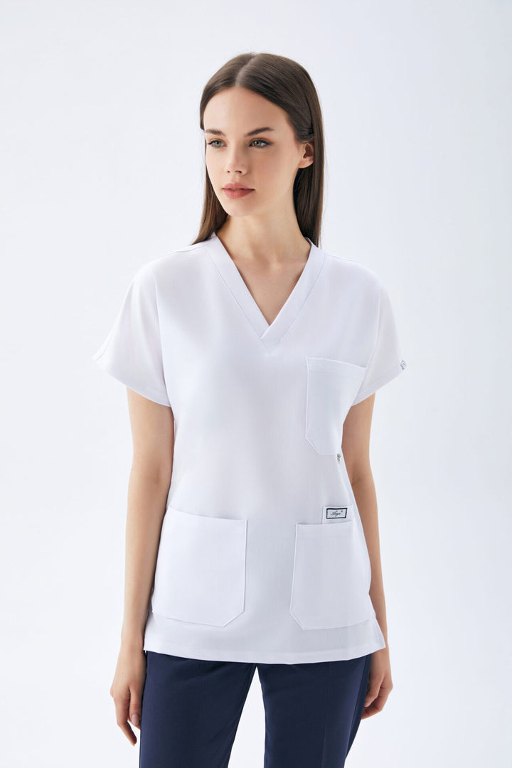 Fit Medical Premium униформa - Цвят Бял - Тъмносин