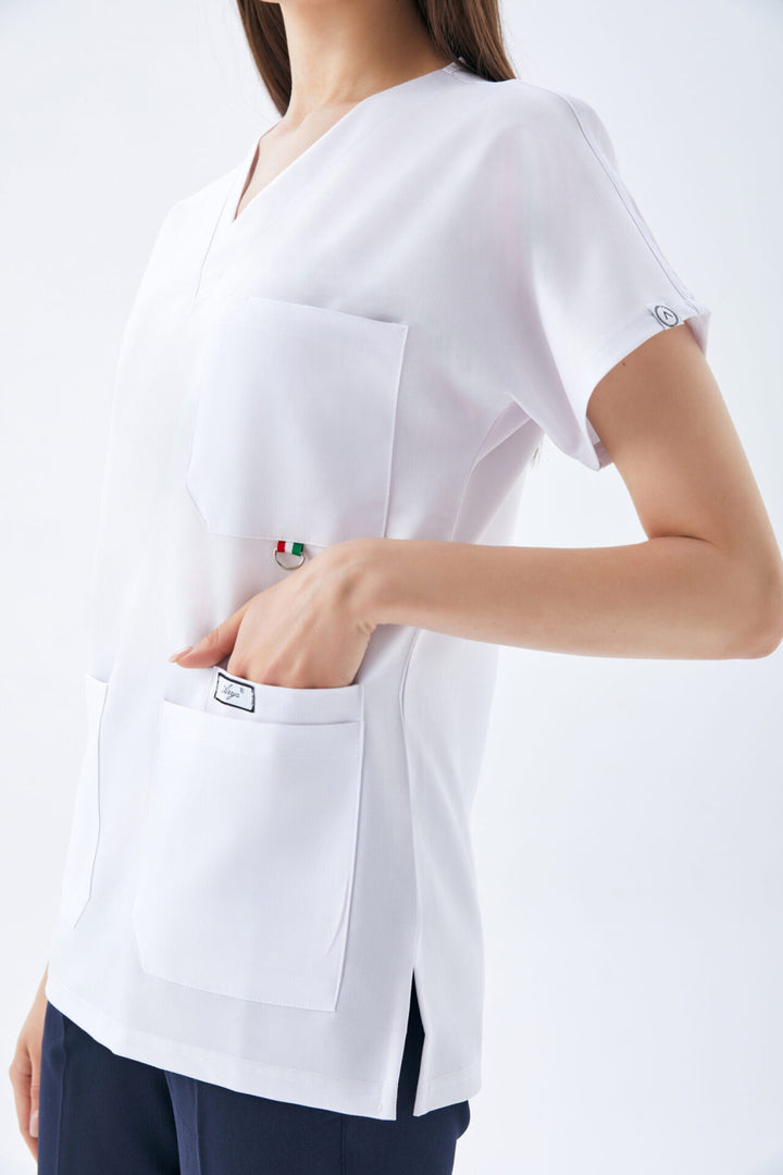 Fit Medical Premium униформa - Цвят Бял - Тъмносин
